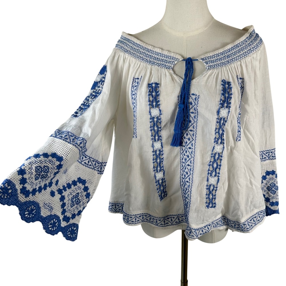 Free People Embroidered Blouse XS White Blue Boho Peasant Bell Sleeve VNeck Top